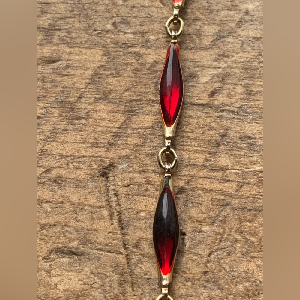 Vintage Red Enamel Gold Tone Necklace Women’s Jewelry - Picture 4 of 8